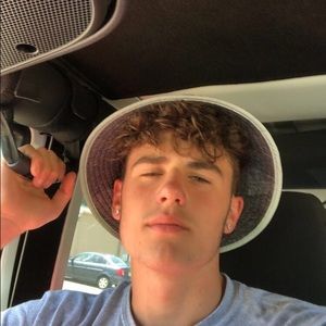 Meet your Posher, Brandon